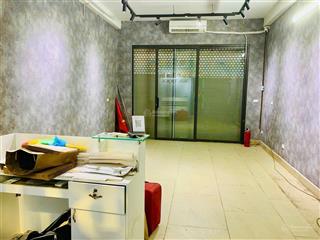 Cho thuê tầng 1 làm văn phòng/ cửa hàng