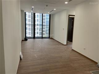 Cần bán gấp căn hộ với diện tích 73m2, giá bán 6tỷ400tr, sổ hồng, tầng trung