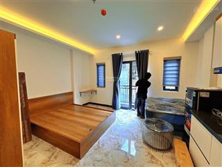 Tòa chdv sát đh giao thông, xây mới, ô tô gần 65m2*7t, mt 8m, 18 pkk, dòng tiền 90 triệu/tháng.