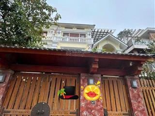 Bán biệt thự kđt thành phố giao lưu, bắc từ liêm 200m2, 4t, nội thất xịn, giá 65.8 tỷ, mặt tiền 9m