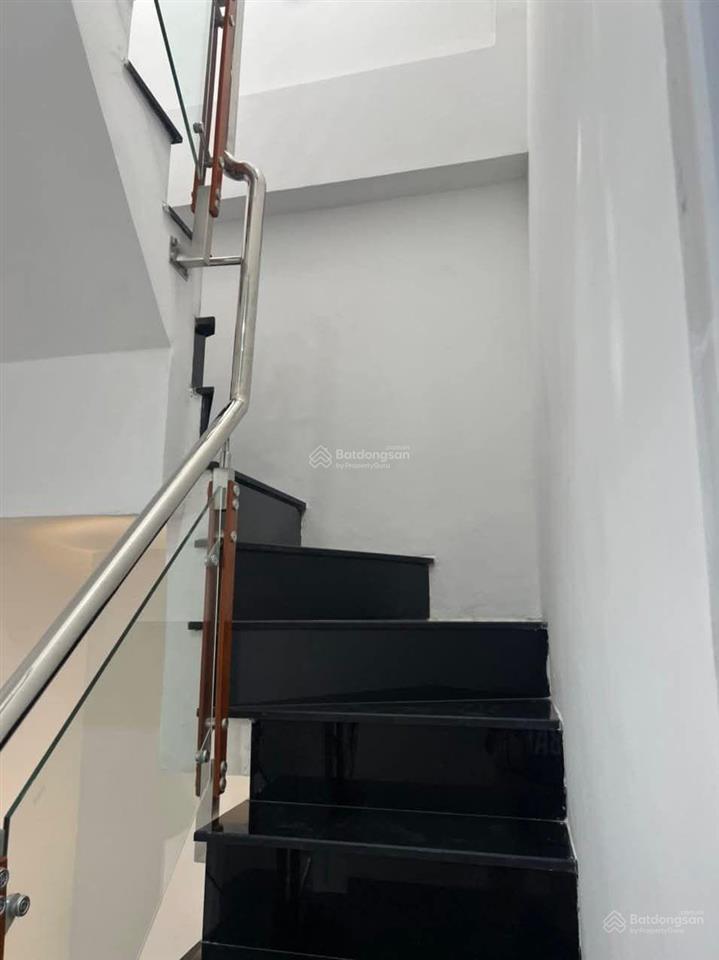 Cho thuê nhà mới đường dương bá trạc p1 cũ quận 8 giá 15 tr thương lượng