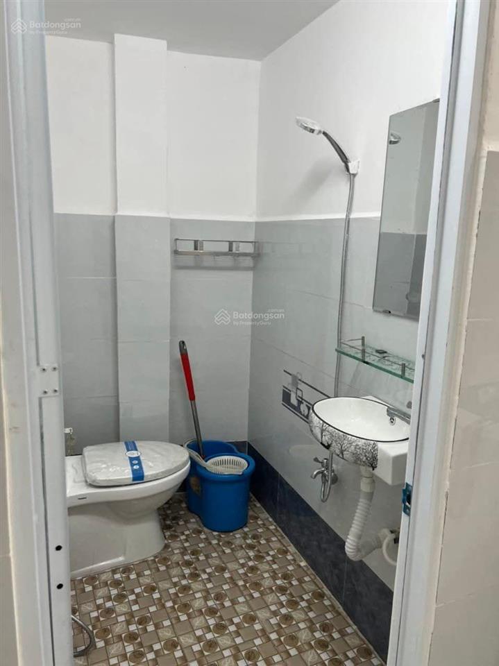 Cho thuê nhà mới đường dương bá trạc p1 cũ quận 8 giá 15 tr thương lượng