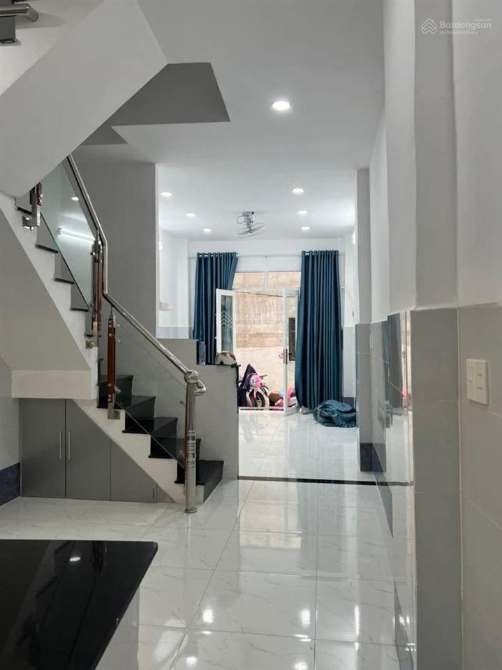 Cho thuê nhà mới đường dương bá trạc p1 cũ quận 8 giá 15 tr thương lượng