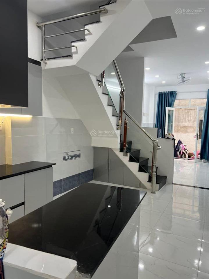 Cho thuê nhà mới đường dương bá trạc p1 cũ quận 8 giá 15 tr thương lượng