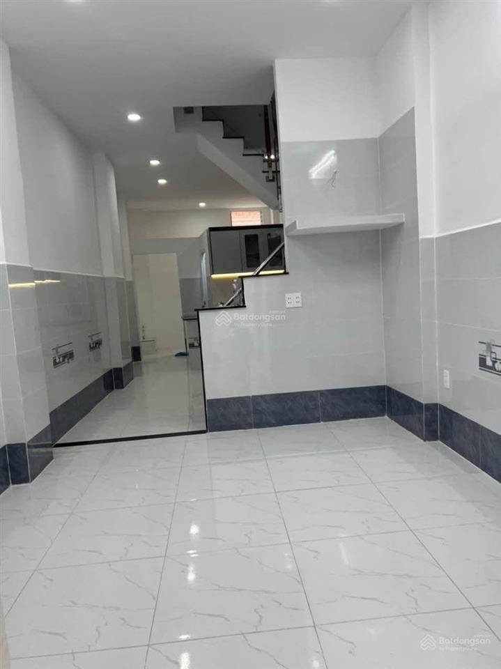 Cho thuê nhà mới đường dương bá trạc p1 cũ quận 8 giá 15 tr thương lượng