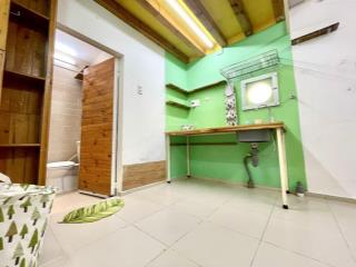 Nhà sân riêng 7tr4 2 phòng, 2 gác, 2wc, 2 bếp, máy lạnh chu văn an thông nơ trang long  bình thạnh