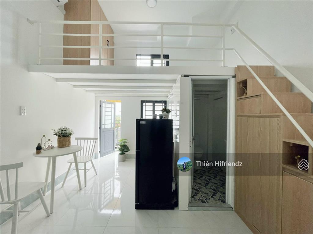 Cho thuê phòng trọ  gác cao, ban công  gần đảo kim cương, ubnd quận 2, giá 4tr5/th