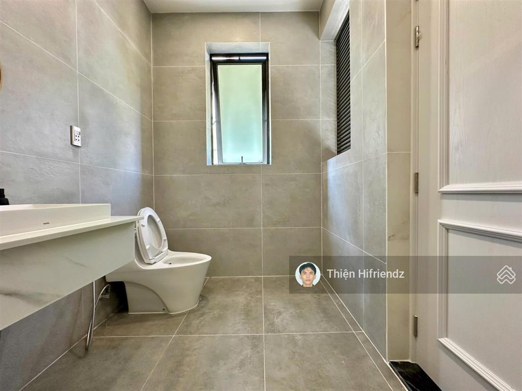 Căn hộ dịch vụ  1pn diện tích lớn gần 50m2  2 ban công cực lớn  máy giặt riêng