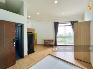 Trống lại duy nhất 1 phòng  ban công lớn, full nội thất