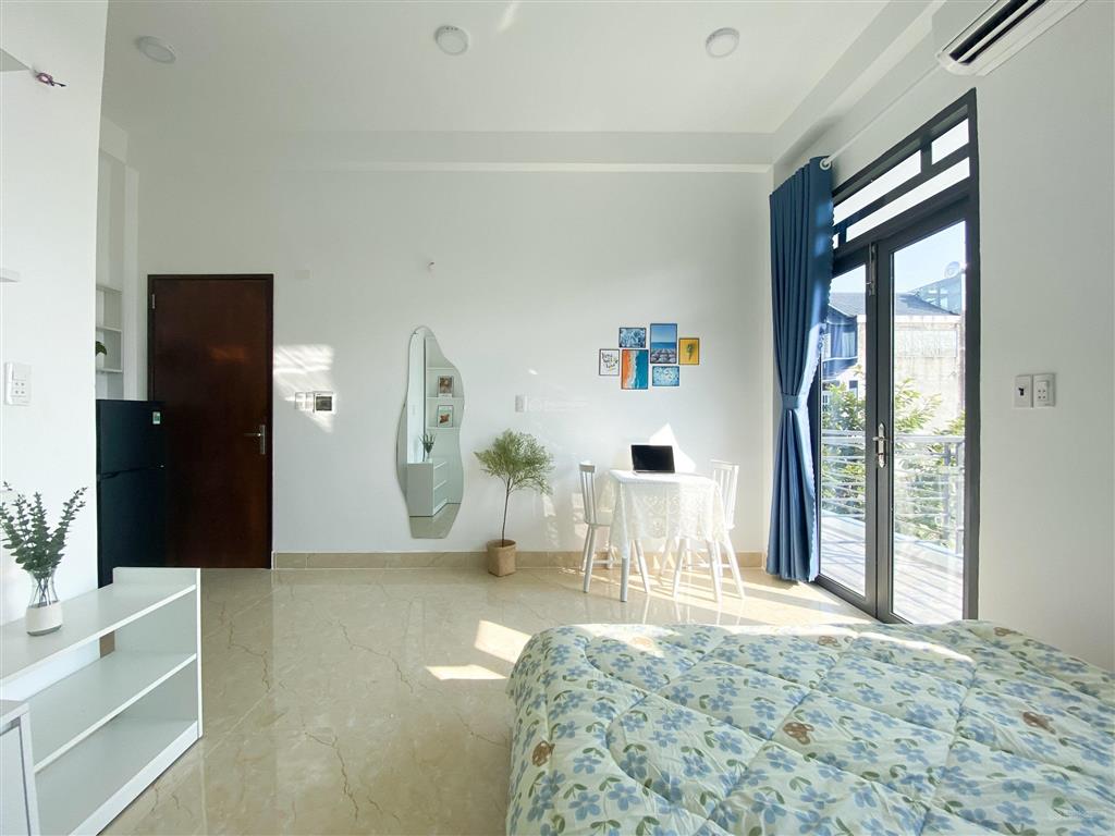 Khai trương studio có ban công, cửa sổ  cho nuôi pet nhe
