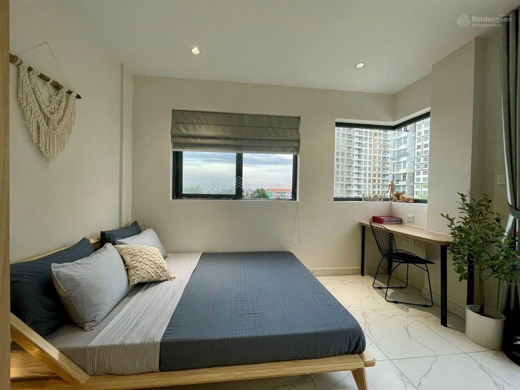 Studio full nội thất  ban công  thiết kế hiện đại