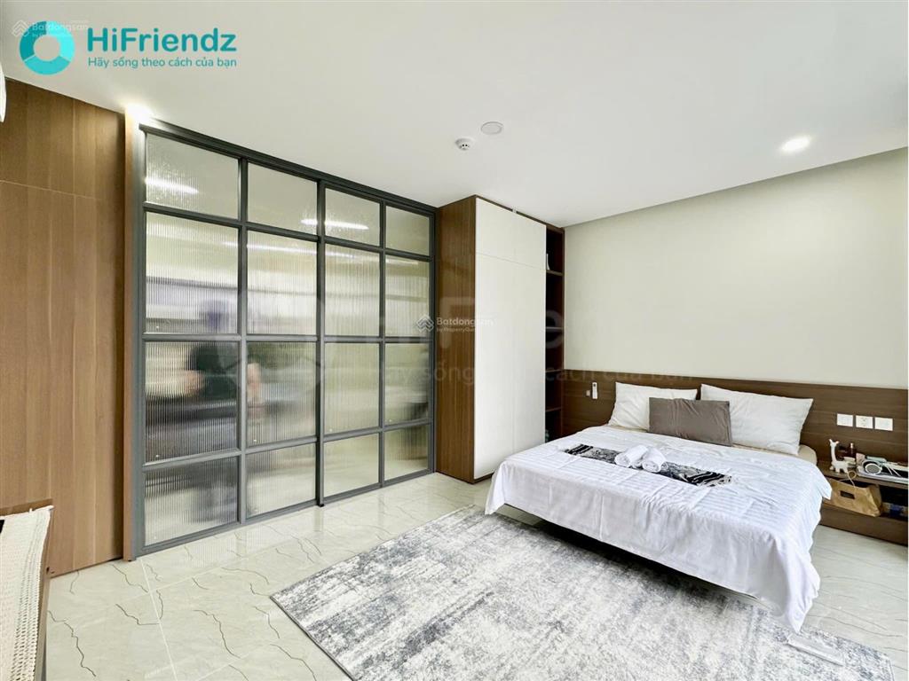 1 phòng ngủ + studio siu vip nội thất xịn xòtone màu sang trọng có ban công máy giặt riêng