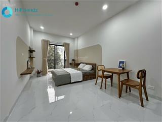 Khai trương căn hộ mới 100%, nội thất xịn sò, tone màu sang trọng có ban công