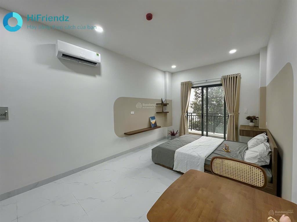 Khai trương căn hộ mới 100%, nội thất xịn sò, tone màu sang trọng có ban công