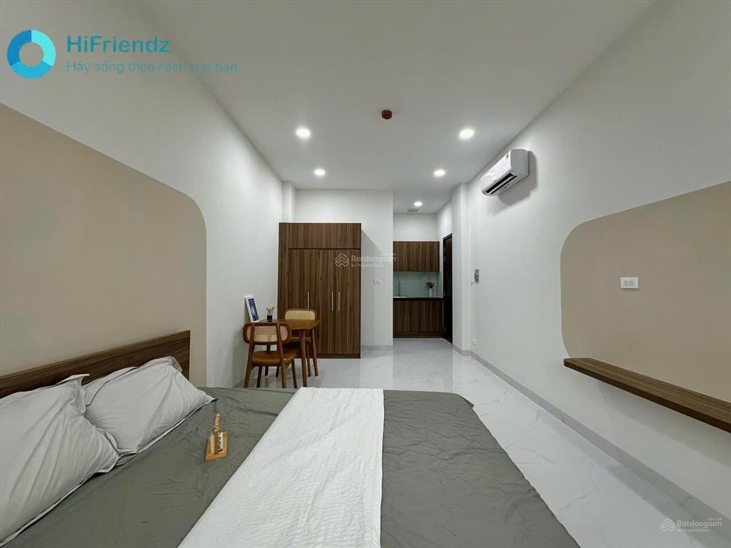 Khai trương căn hộ mới 100%, nội thất xịn sò, tone màu sang trọng có ban công