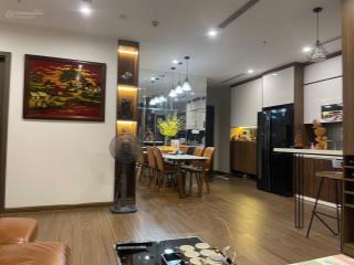 Em ngọc chuyên vh skylake được chủ nhà gửi bán ch 99m23pn, view hồ, 13tỷxbp tốt nhất tt. ko ảo