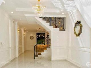 Bán nhà hẻm vip 686 cmt8, p11, q.3. dtcn 65m2, kc 3 tầng . giá tỷ 13 tỷ 99