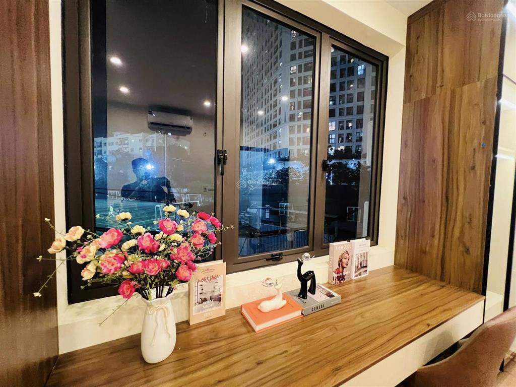 Bán nhà phân lôô tô tránh, kinh doanhbến xe mỹ đình45m x 4 tầnglô góc2 thoángfull nội thất