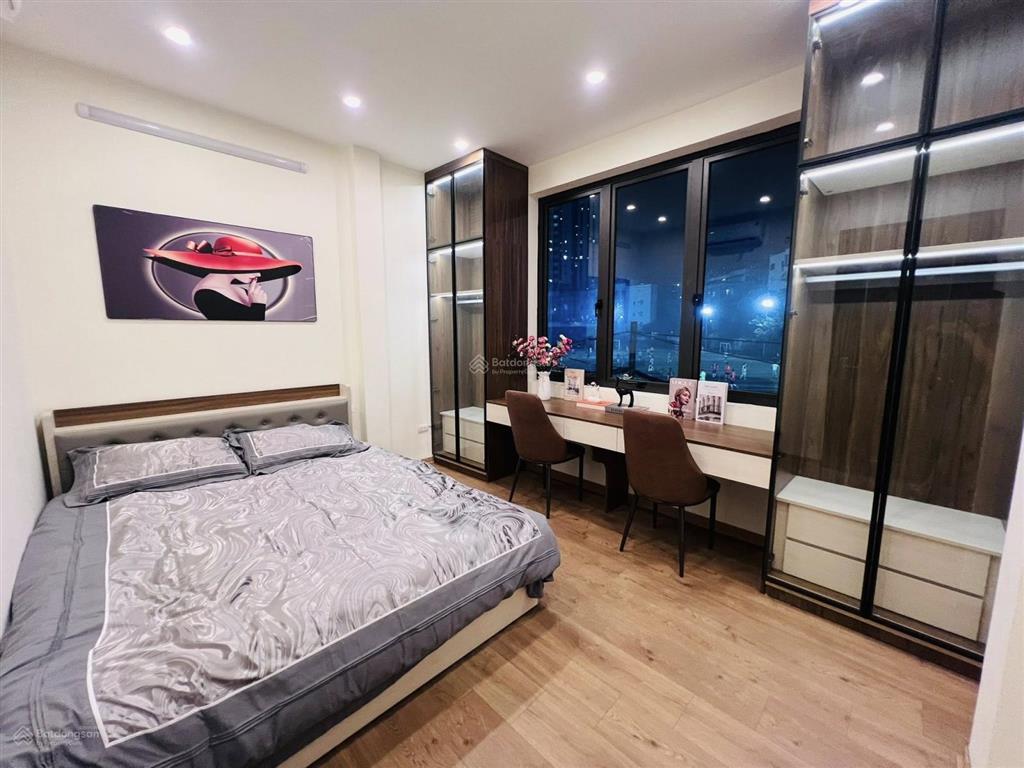 Bán nhà phân lôô tô tránh, kinh doanhbến xe mỹ đình45m x 4 tầnglô góc2 thoángfull nội thất