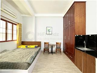 Studio ban công thoáng  full nội thất, gần cầu sài gòn