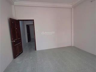Cho thuê nhà nguyên căn nguyễn kiệm,p3,gò vấp,tphcm,dt60m2,giá9tr/th 0902 502 ***