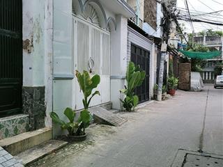 Bán nhà đường xe tải tránh lạc long quân, quận 11, 64m2, 3 tầng, ô tô vào nhà, giá nhỉnh 9 tỷ