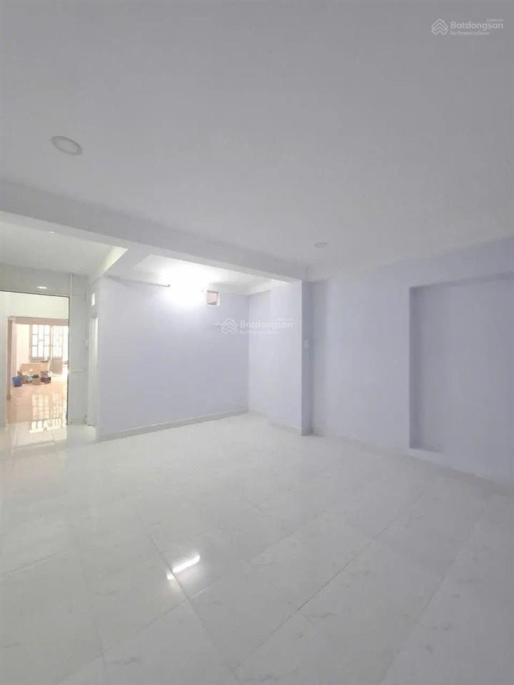 Nhỉnh 9 tỷ có nhà đẹp hxh cách mạng tháng tám, quận 10, 64m2, 3 tầng