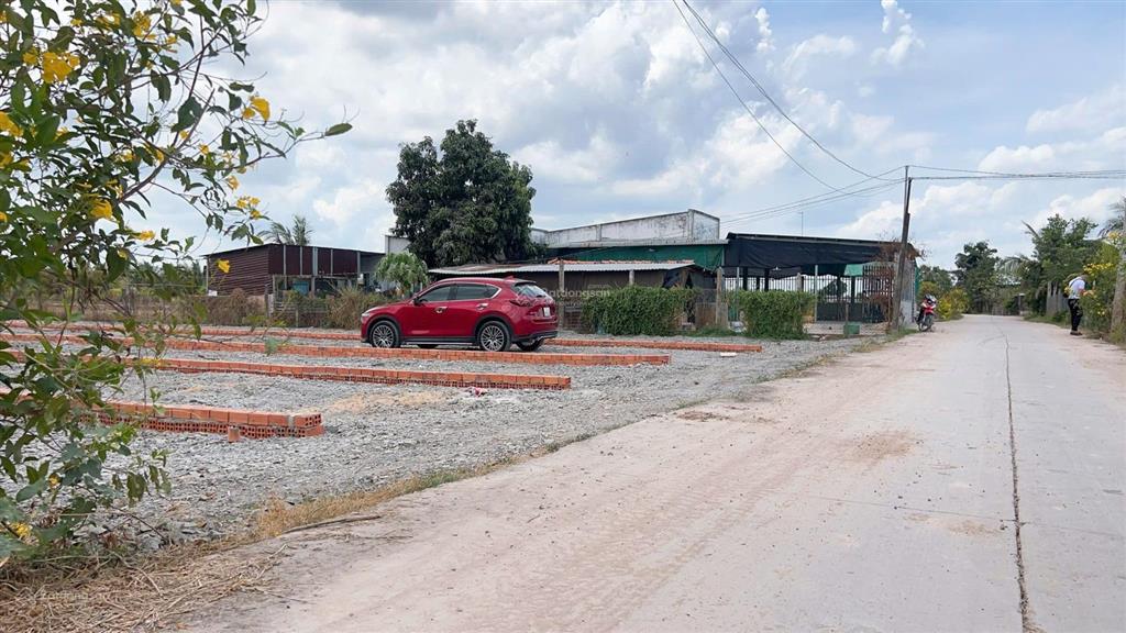 Bán đất tại đt 823d, liền kề vingroup 197ha. 1,3 tỷ, 168m2 full thổ