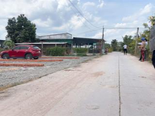 Bán đất tại đt 823d, liền kề vingroup 197ha .1,3 tỷ, 168m2 full thổ