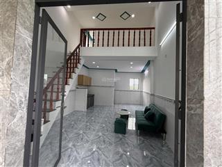 Chính chủ kẹt tiền bán gấp nhà gần cầu lớn hóc môn giá chỉ 725tr