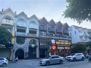 Giảm sâu 10 tỷ! bán nhà đường ngô thời nhiệm, quận 3  dt 18x26m  hđt 200 tr/th  giá 100 tỷ