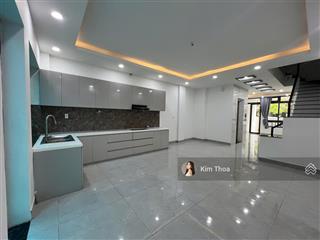 Nguyên căn 5x21m hầm 4 tầng (400m2), 5pn  5wc vạn phúc, có thang máy máy lạnh bếp lớn. giá 37,5 tr