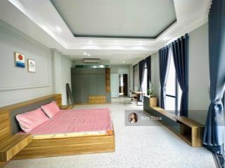 Căn góc 1pn 1wc, 55m2 full nội thất, vị trí đẹp thoáng, có thang máy, máy lạnh, hầm xe. giá 10 tr