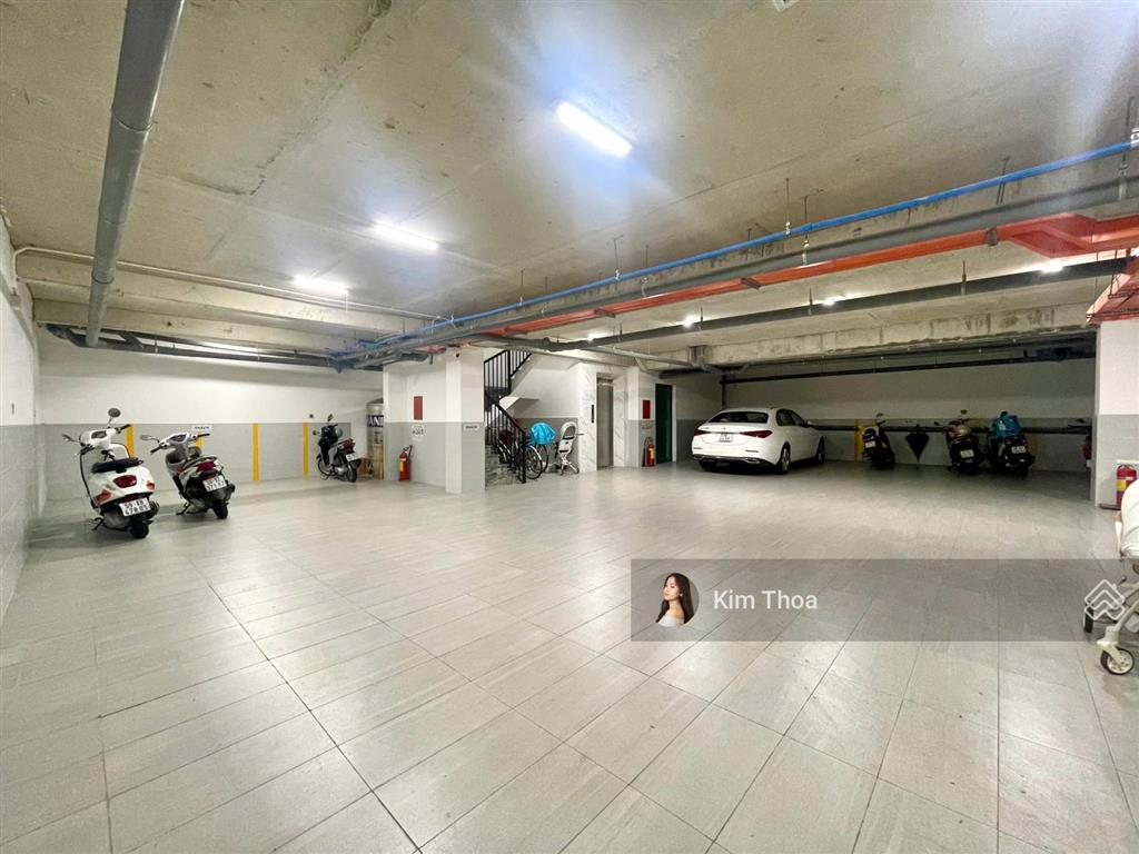 Căn hộ 1pn1wc (55m2) ở vạn phúc, view công viên, full nội thất cao cấp, thang máy. giá chỉ 10,5 tr