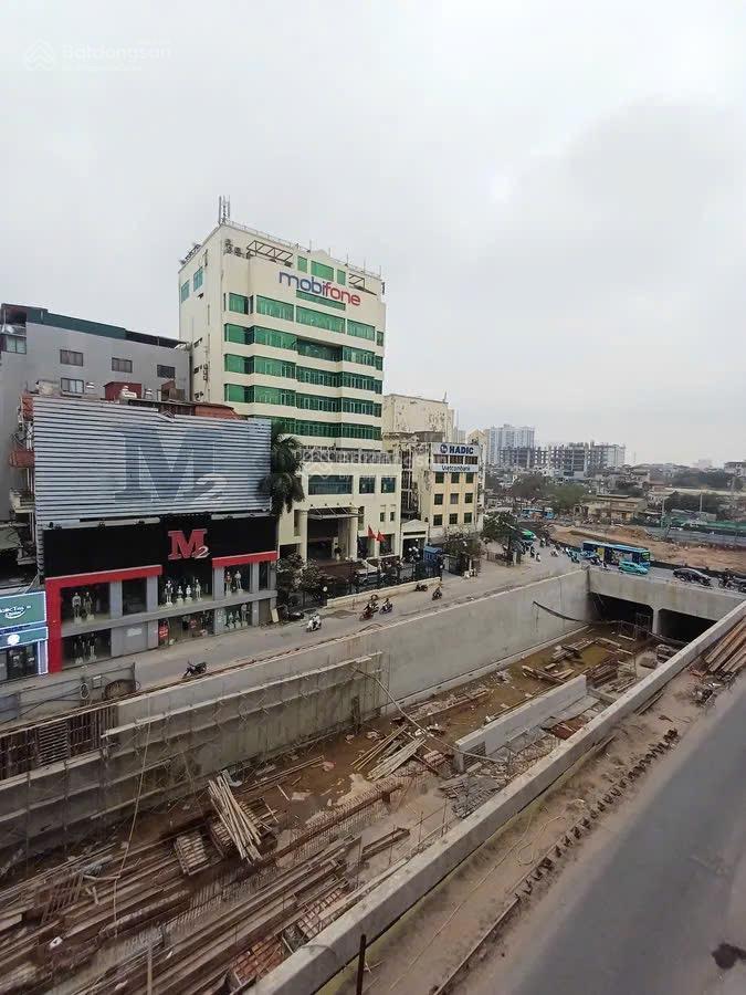 Bán nhà mặt phố kim đồng  hoàng mai. 120m. 7 tầng. thang máy. giá hơn 40 tỷ. 2 mặt thoáng. sổ đẹp.
