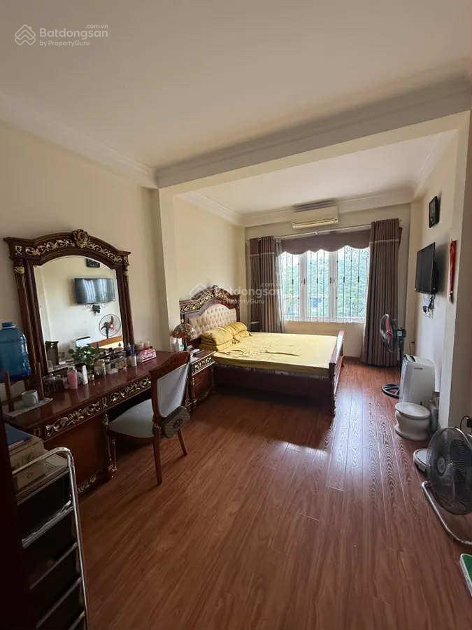 Bán gấp mặt phố vĩnh hưng  hoàng mai. 75m2. 6 tầng. giá 21 tỷ. thang máy. kinh doanh sầm uất
