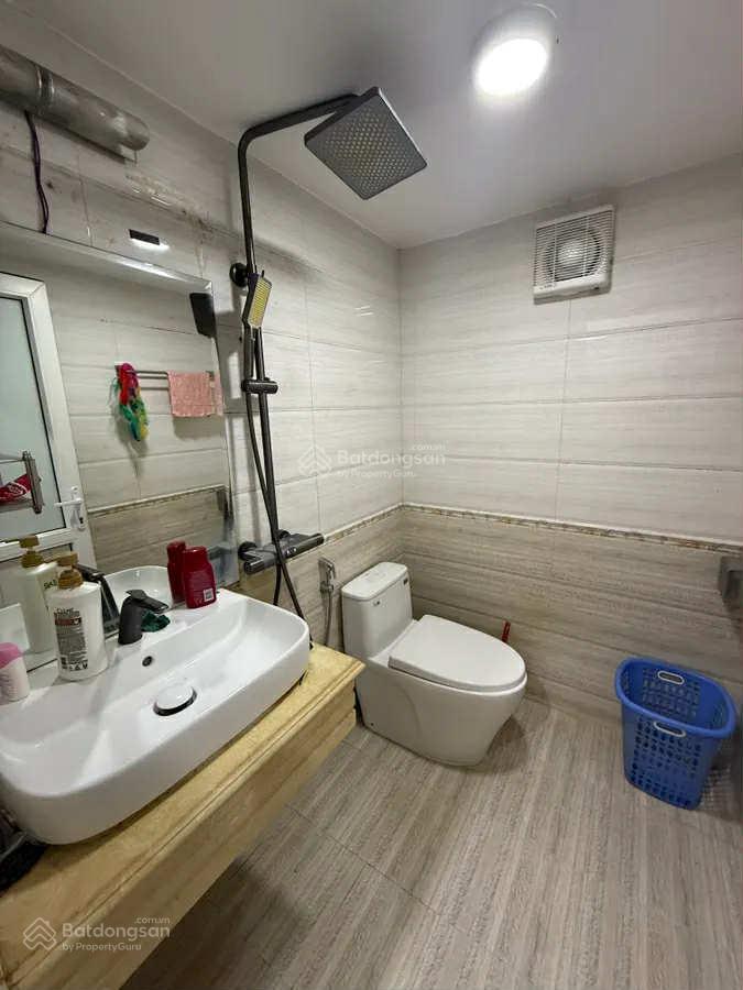 Bán gấp mặt phố vĩnh hưng  hoàng mai. 75m2. 6 tầng. giá 21 tỷ. thang máy. kinh doanh sầm uất