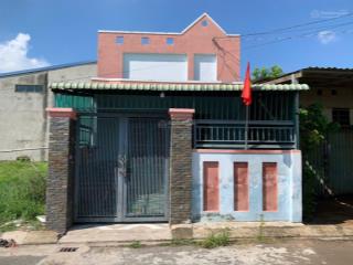 Bán nhà mới đẹp ở liền kdc trần anh ngay chợ mỹ hạnh nam. giá 1 tỷ 480, thương lượng, bao sang tên