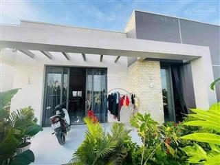 Bán căn nhà đẹp độc lạ có shr gần chợ bà điểm, hóc môn giá còn bớt lộc, bao giấy tờ