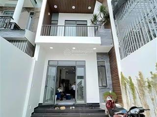 Bán nhà 1 trệt 1 lầu gần chợ bà điểm hóc môn chốt giá 1 tỷ5, thiện chí bớt ít lộc, bao sang tên