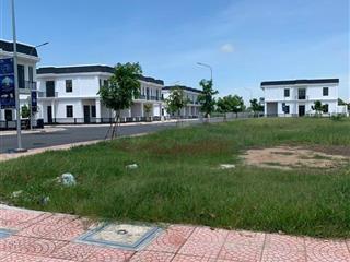 Bán đất gần chợ hóc môn 100m2 giá 3tỷ8. cần tìm gấp đất nền dự án ở cần đước và các khu vực khác