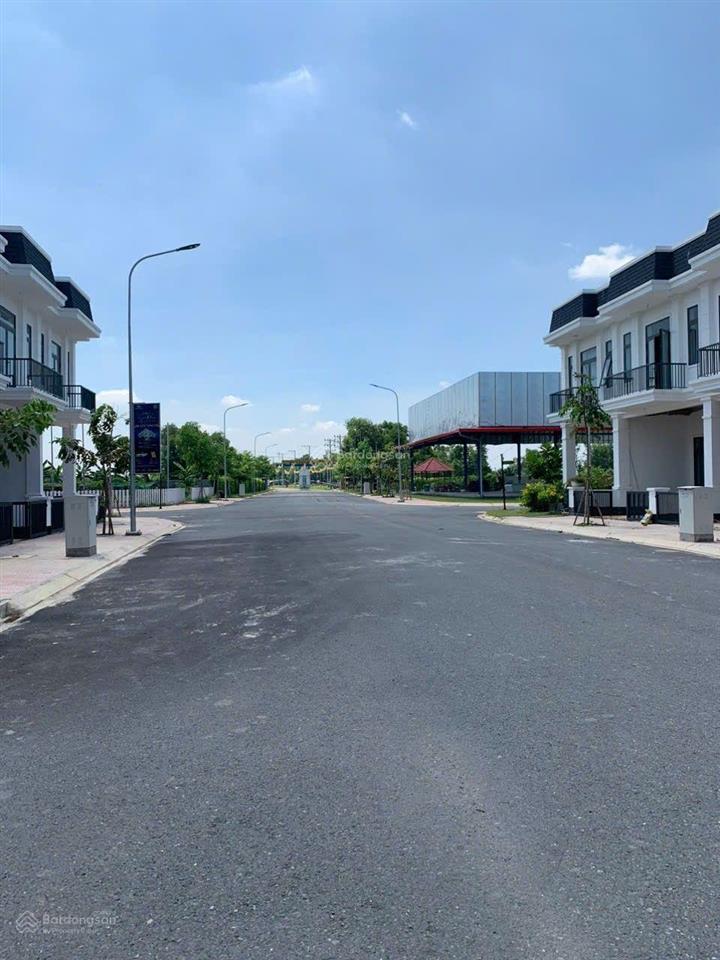 Bán đất gần chợ hóc môn 100m2 giá 3tỷ8. cần tìm gấp đất nền dự án ở cần đước và các khu vực khác