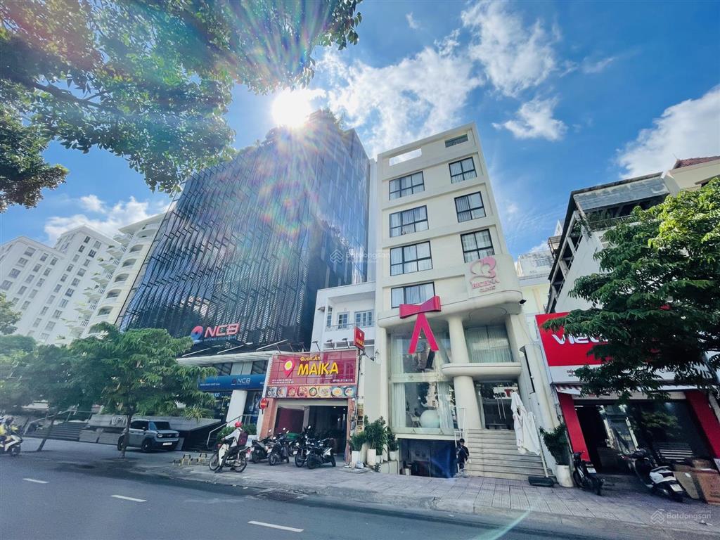 Đọc tôi đi. building mt trần hưng đạo q1 chỉ 65 tỷ. 8x20m vuông. hầm 8 tầng. hđt 220tr/tháng