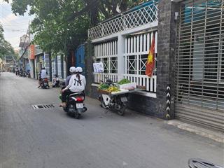 Mặt tiền kinh doanh siêu vip 3 tầng  sát chợ hiệp phú  giá chỉ nhỉnh 6 tỷ