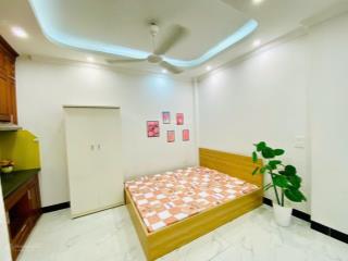 Cho thuê nhà trọ tại lai xá, 2,4 triệu, diện tích 25m2, 1 phòng ngủ, 4 tầng, mặt tiền 5m ở luôn