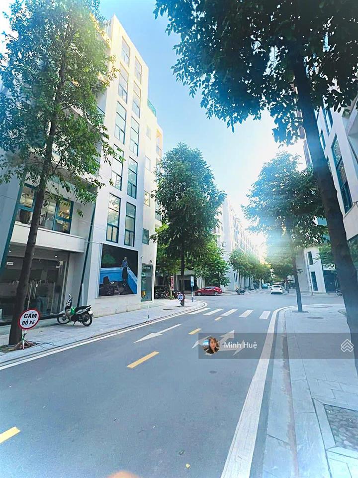 Bán galaxy vạn phúc hà đông nhà thô dt 91m2 mt 5.5m 6 tầng ô chờ thang máy ôtô tránh nhỉnh 30 tỷ