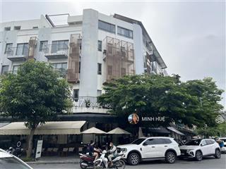 Chính chủ cần bán lô góc shophouse hoàn thiện thang máy 125m2 dòng tiền 780tr/năm.  0969 631 ***