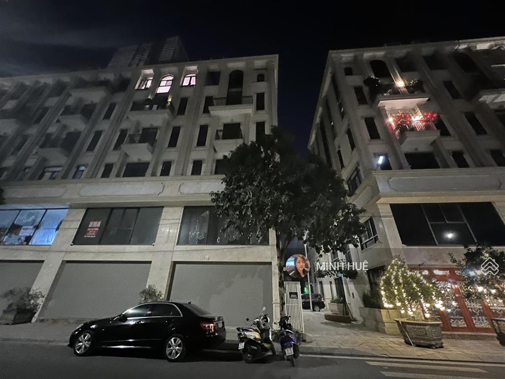 Giảm sốc! 28 tỷ liền kề him lam vạn phúc 2 mặt đường, xây full đất, 91m2, 7 tầng tm, dòng tiền