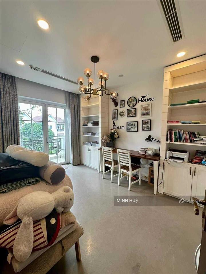 Bán liền kề vạn phúc, hà đông, dt 55m2 mt 5m 7 tầng thang máy ôtô tránh full nội thất sịn giá 22 tỷ