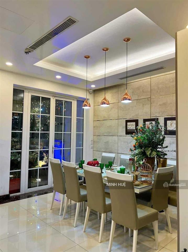 Bán liền kề vạn phúc, hà đông, dt 55m2 mt 5m 7 tầng thang máy ôtô tránh full nội thất sịn giá 22 tỷ